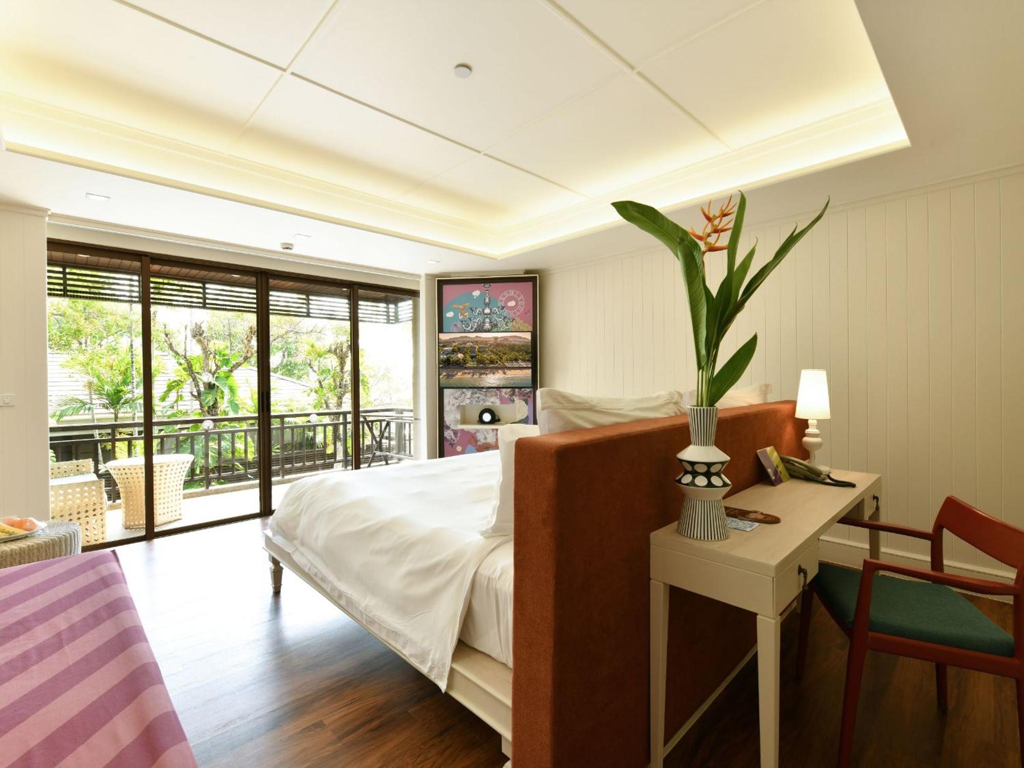 Rest Mood, King Room with Balcony, Non-Smoking