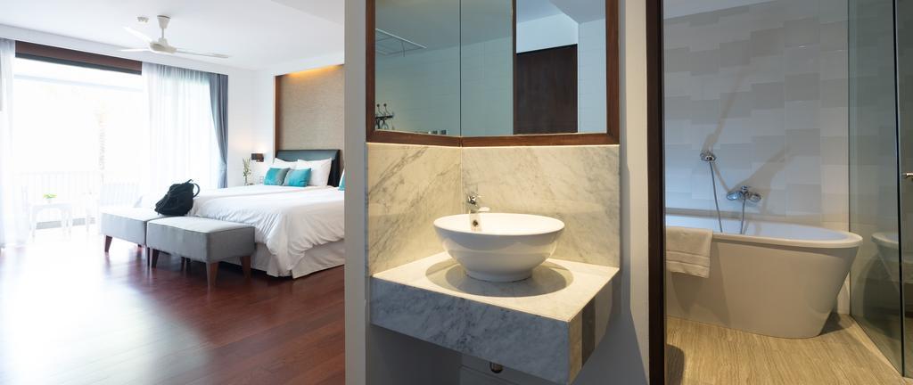Mini Suite mit Balkon (4 Erwachsene)